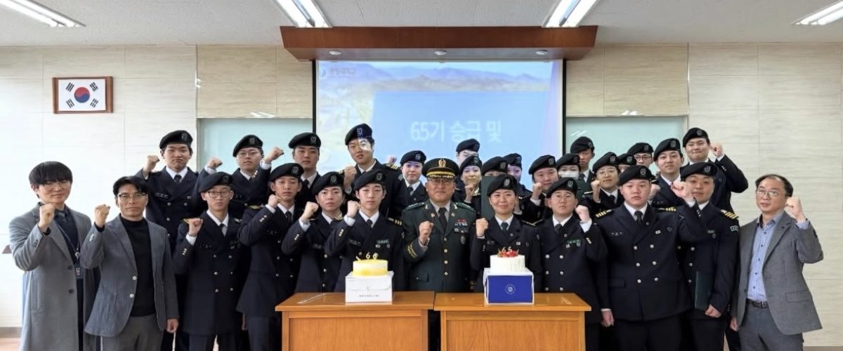 26' 입단, 승급식